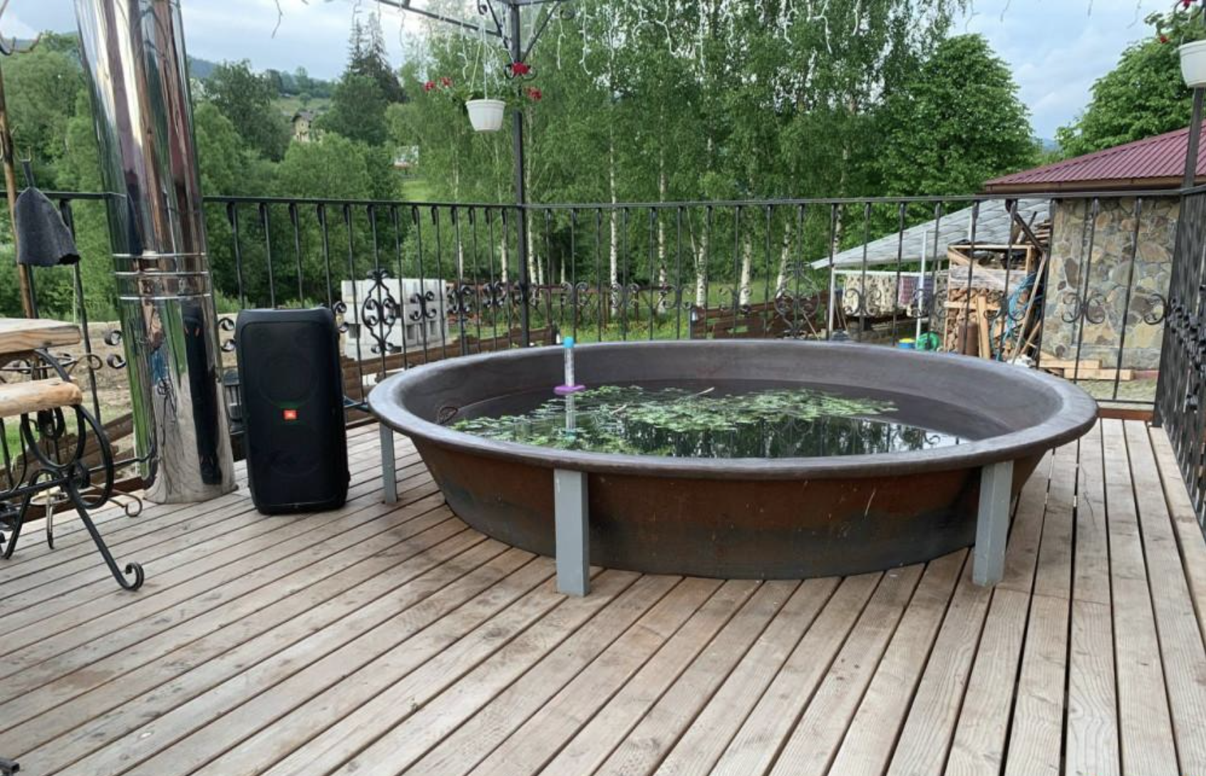 Гуцульські терми. У скільки обійдеться спа-відпочинок в Карпатах восени